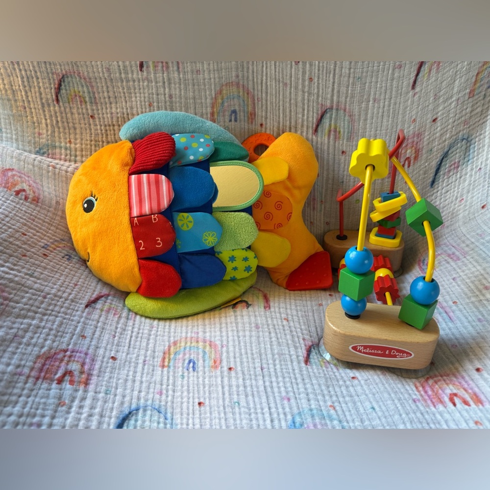 Melissa & Doug Sensory Tummy Time RAINBOW FISH Toy & Wooden Bead Maze